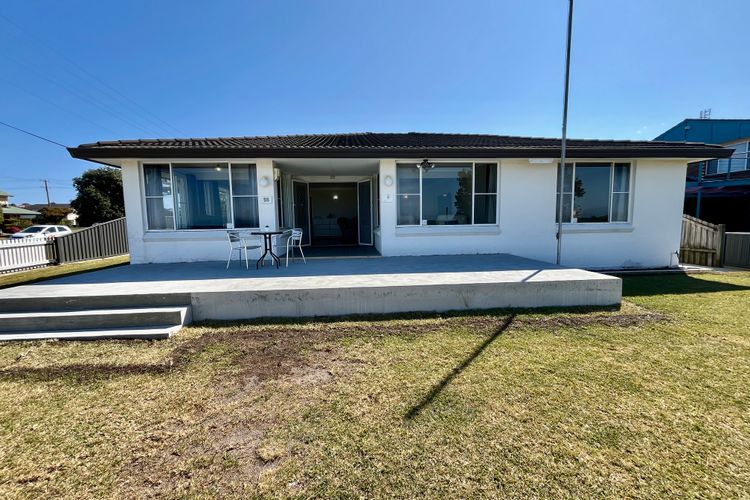 Sandy Shores Vincentia by Book Jervis Bay – Across the Road from the Beach! The Perfect Escape