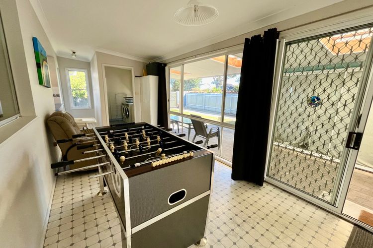 Sandy Shores Vincentia by Book Jervis Bay – Across the Road from the Beach! The Perfect Escape
