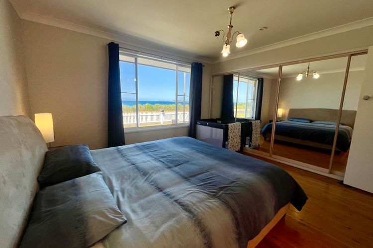 Sandy Shores Vincentia by Book Jervis Bay – Across the Road from the Beach! The Perfect Escape