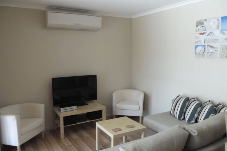 Little Sanctuary  Your Perfect Getaway, A Short Stroll to Palm Beach