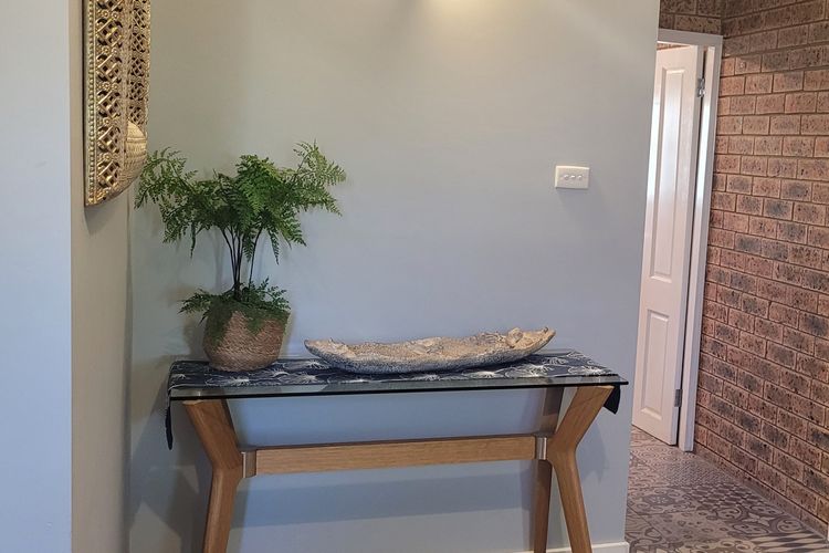 Seachange – Vincentia –  with water views and outdoor entertaining area – FREE WIFI, Pet Friendly