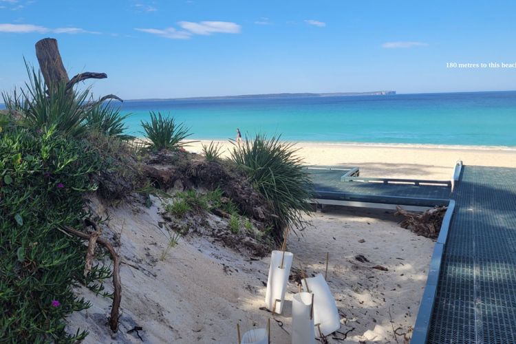 Seachange – Vincentia –  with water views and outdoor entertaining area – FREE WIFI, Pet Friendly