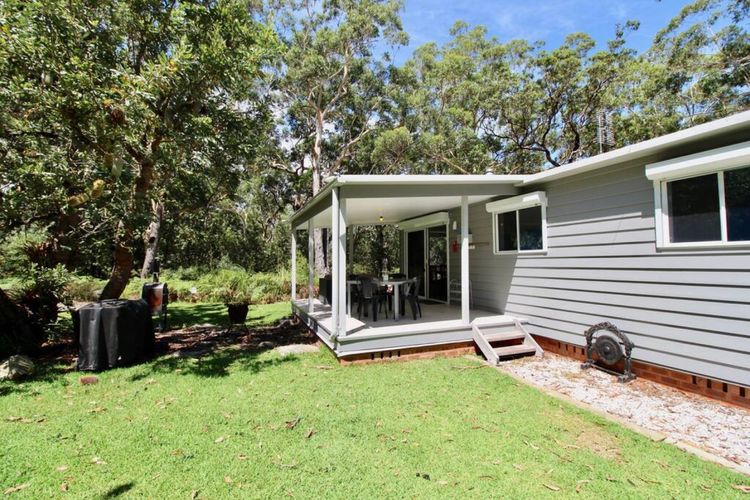 Wrights Beach Bungalow – WALKING DISTANCE TO THE WATER