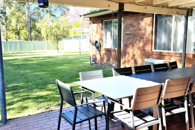 Husky Hangout – Close to everything – Pet Friendly