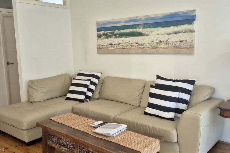 Argyle Beach House – Coastal Style, 130m to beach,