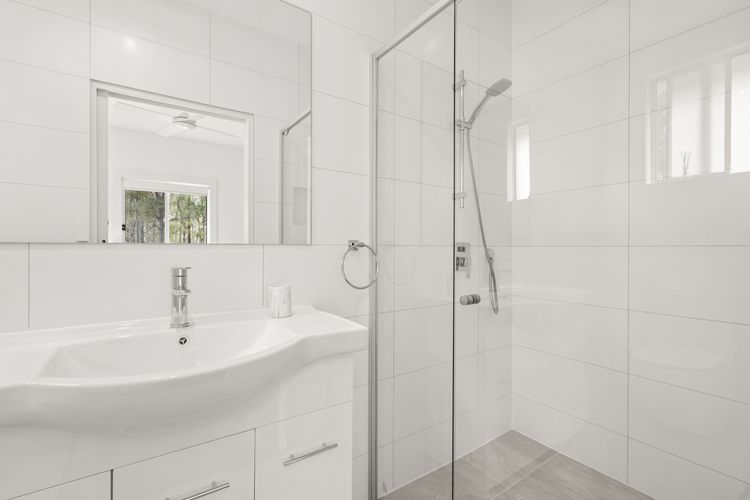 Holiday Homestead – Large Farm Stay Style Home