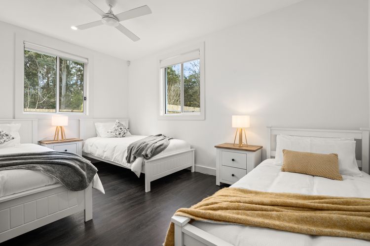 Holiday Homestead – Large Farm Stay Style Home