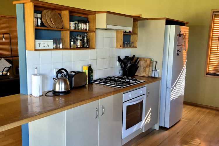 Waterfront Hideway – Sanctuary Point – The Ultimate Spot to Relax