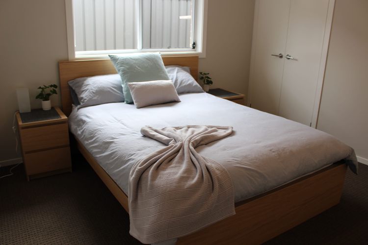 Charis by the Bay – 4 bedrooms – 5 mins to beach