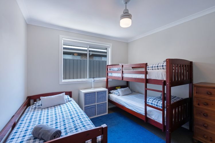 Charis by the Bay – 4 bedrooms – 5 mins to beach