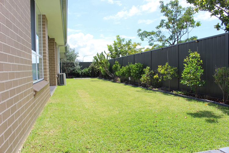 Charis by the Bay – 4 bedrooms – 5 mins to beach