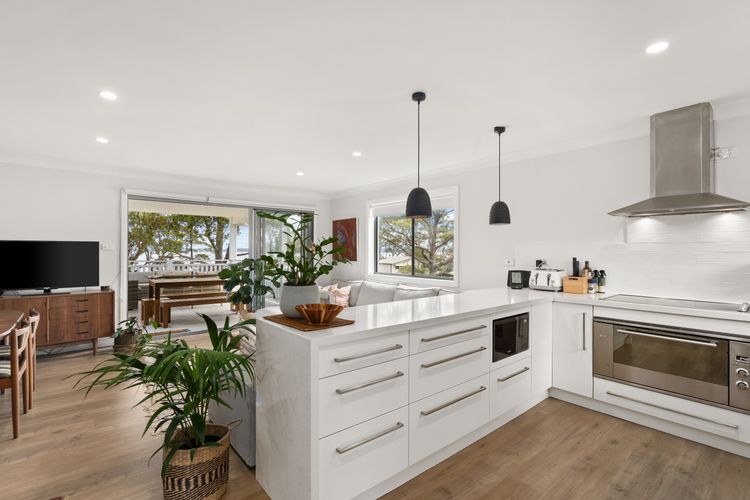 Bliss on the Basin – Water views