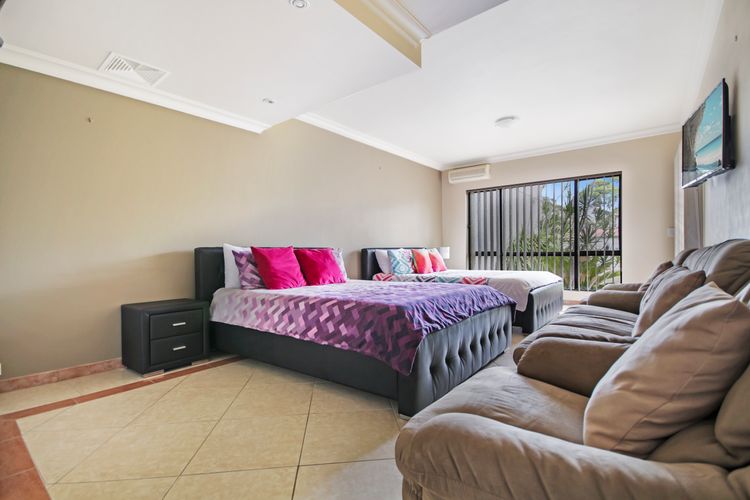 Duplex by the Sea by Book Jervis Bay