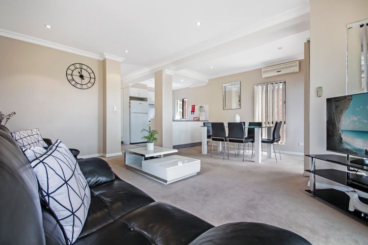 Duplex by the Sea by Book Jervis Bay