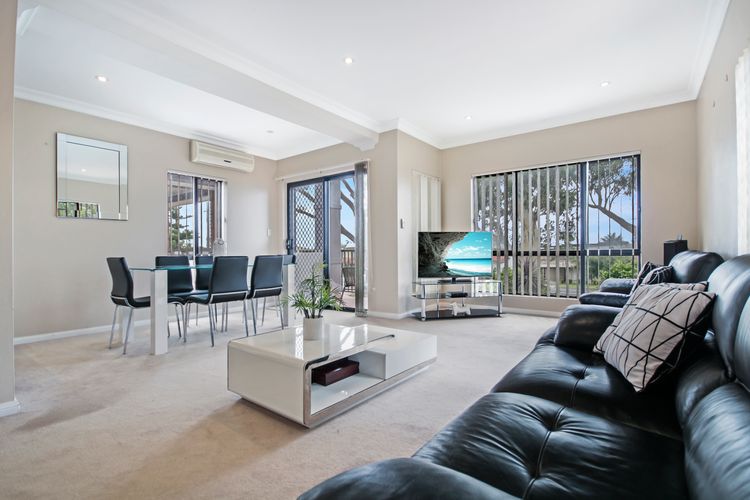 Duplex by the Sea by Book Jervis Bay