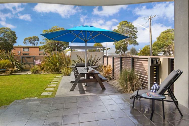 Interlude Apartment by Book Jervis Bay