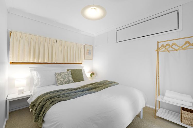 Vincentia Beach Bungalow: Your Coastal Escape