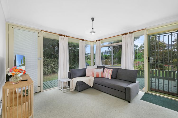 Vincentia Beach Bungalow: Your Coastal Escape