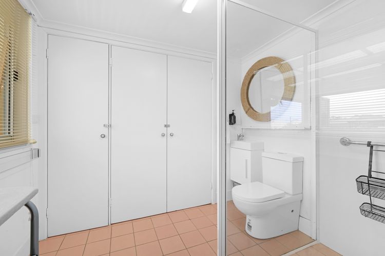 Vincentia Beach Bungalow: Your Coastal Escape