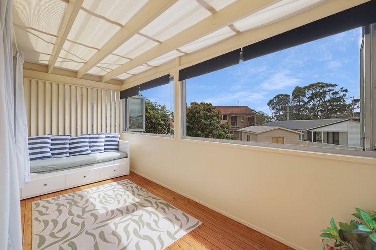 Vincentia Beach Bungalow: Your Coastal Escape