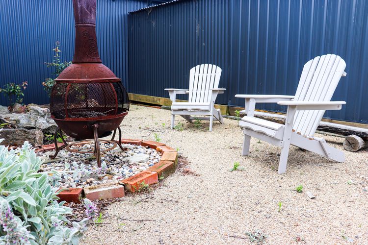 The Old Cottage – Country Couples Retreat