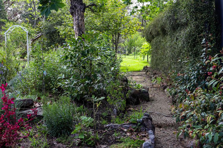 The Old Cottage – Country Couples Retreat