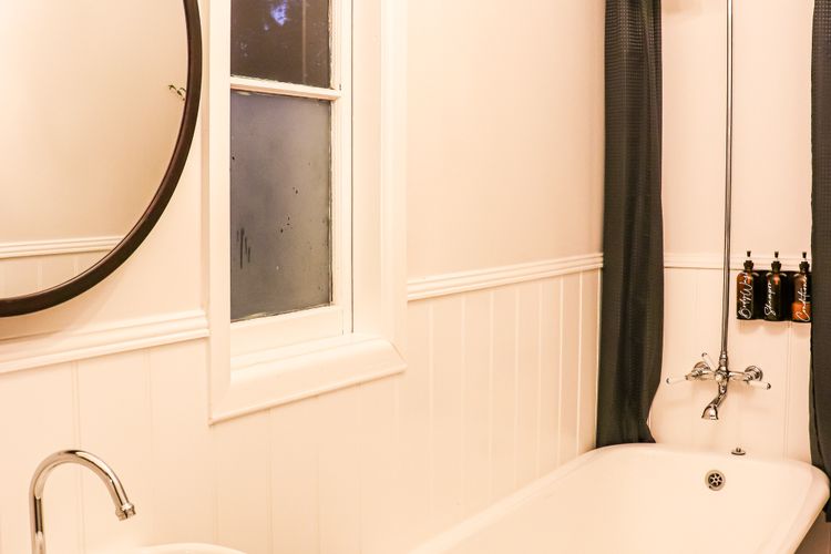 The Old Cottage – Country Couples Retreat