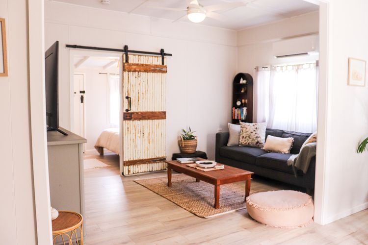 The Old Cottage – Country Couples Retreat