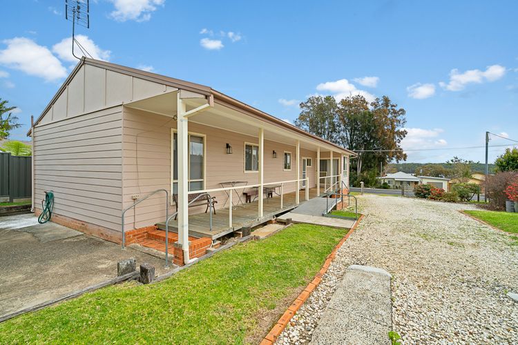 Basin Escape – short walk to the waters edge.