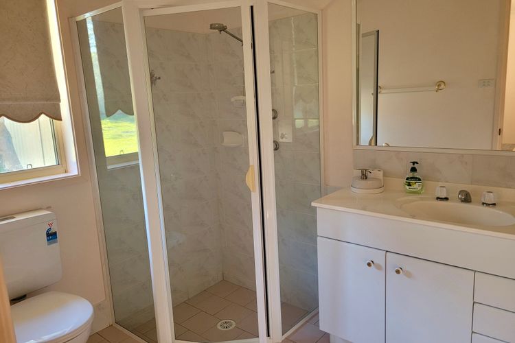 Gregory’s Place – Amazing Family Home In Vincentia