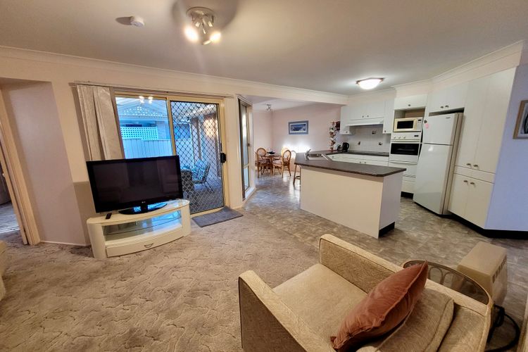 Gregory’s Place – Amazing Family Home In Vincentia