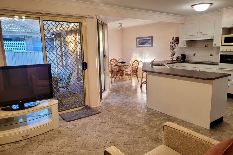 Gregory’s Place – Amazing Family Home In Vincentia