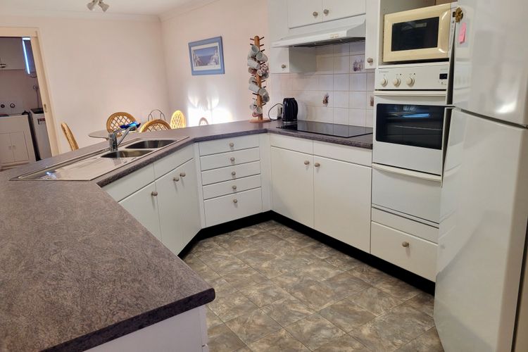 Gregory’s Place – Amazing Family Home In Vincentia