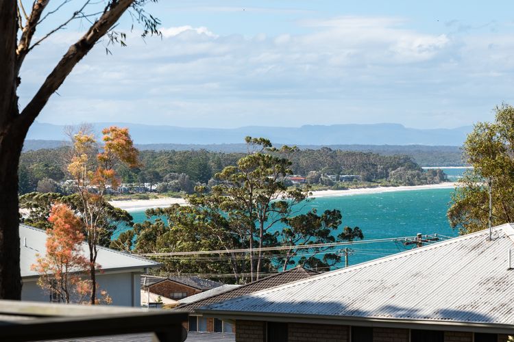 Palm House Vincentia + Linen + Walk 2 Beach + WiFi