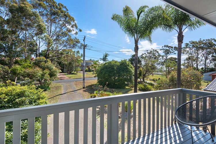 Palm House Vincentia + Linen + Walk 2 Beach + WiFi