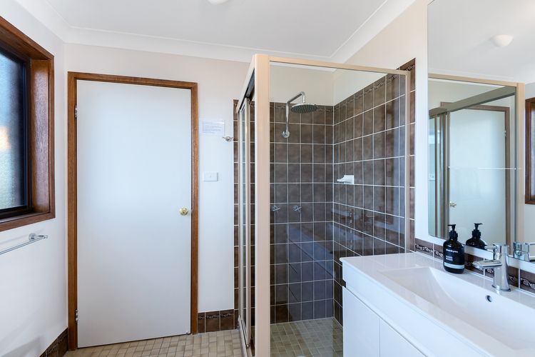 Palm House Vincentia + Linen + Walk 2 Beach + WiFi