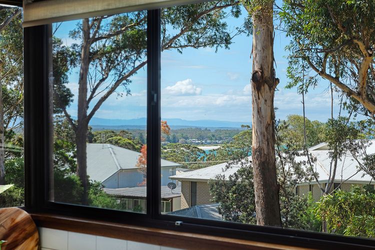 Palm House Vincentia + Linen + Walk 2 Beach + WiFi