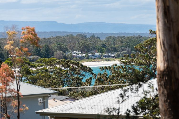 Palm House Vincentia + Linen + Walk 2 Beach + WiFi