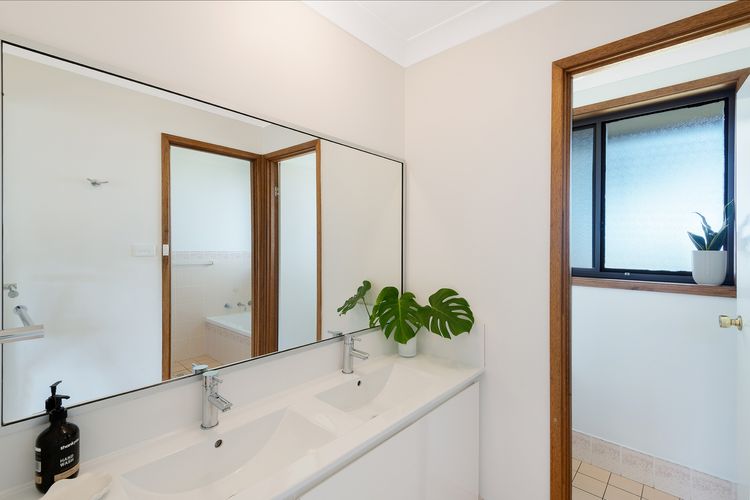 Palm House Vincentia + Linen + Walk 2 Beach + WiFi