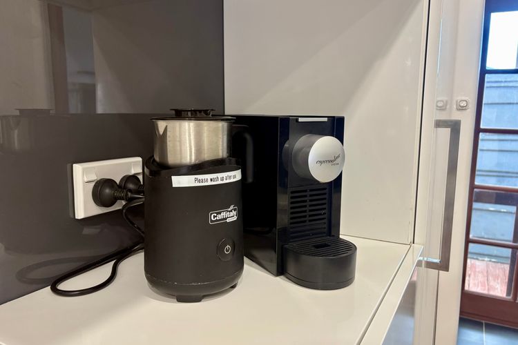 Dusky Whaler – Pet Friendly