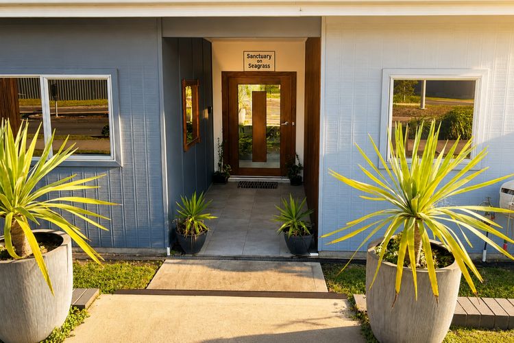Secret Sanctuary On Seagrass – Luxury Coastal Retreat in Jervis Bay
