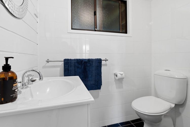 Shack No. 5  A Quirky, Retro Beach Escape in Jervis Bay!