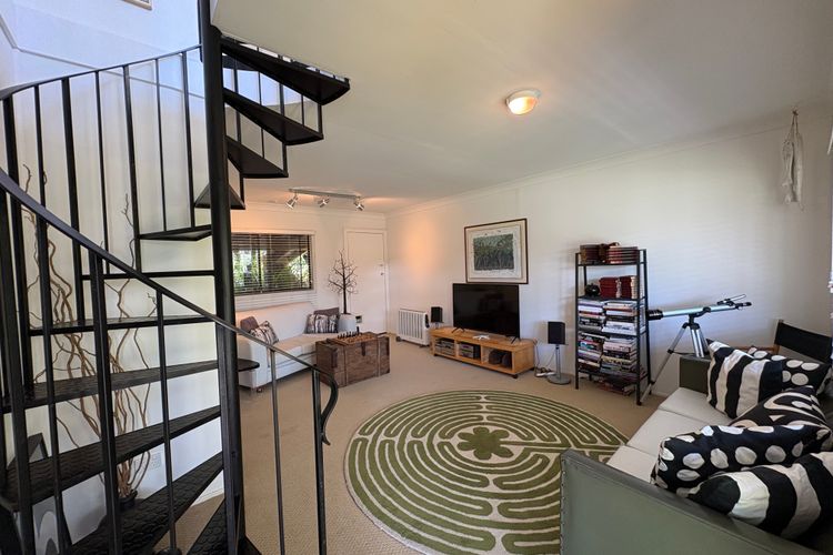 Shack No. 5  A Quirky, Retro Beach Escape in Jervis Bay!