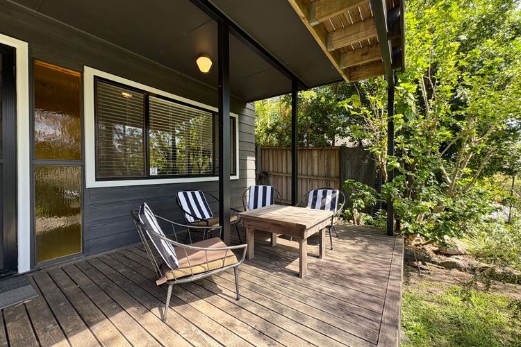 Shack No. 5  A Quirky, Retro Beach Escape in Jervis Bay!