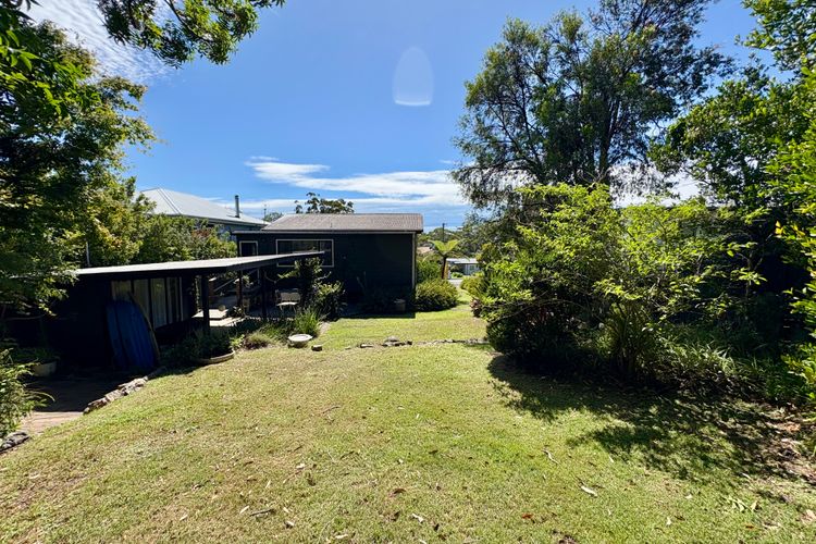 Shack No. 5  A Quirky, Retro Beach Escape in Jervis Bay!