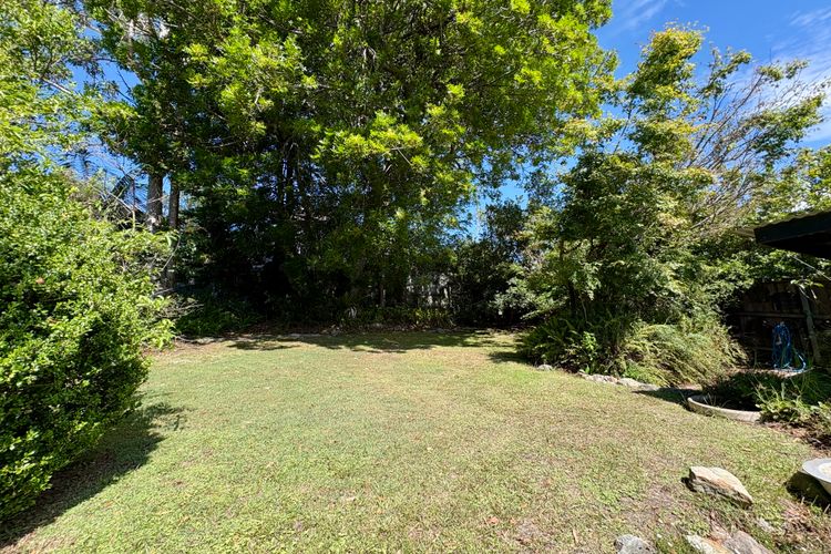 Shack No. 5  A Quirky, Retro Beach Escape in Jervis Bay!