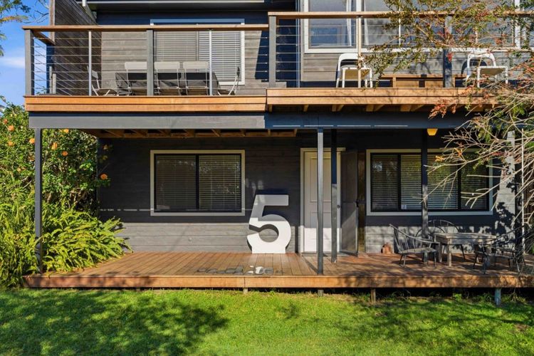 Shack No. 5  A Quirky, Retro Beach Escape in Jervis Bay!