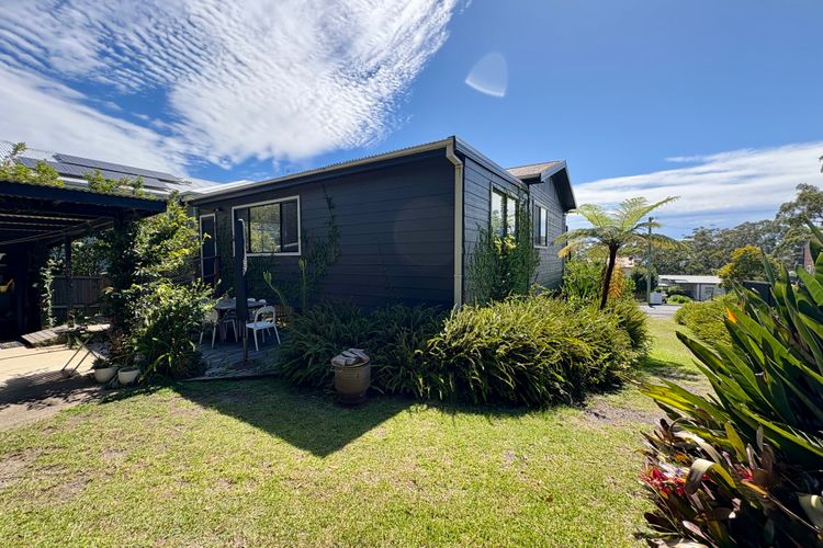 Shack No. 5  A Quirky, Retro Beach Escape in Jervis Bay!