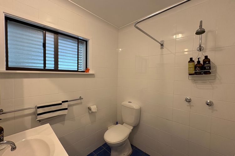 Shack No. 5  A Quirky, Retro Beach Escape in Jervis Bay!