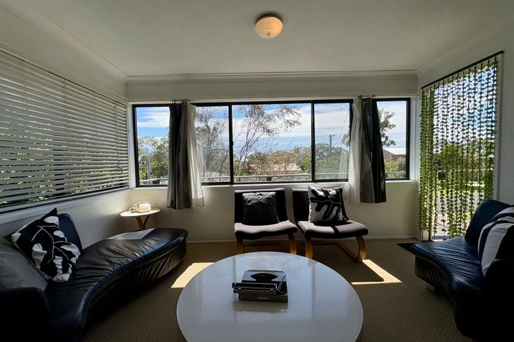 Shack No. 5  A Quirky, Retro Beach Escape in Jervis Bay!